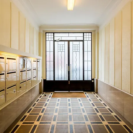 Amazing Artois Champs Elysees Paris Exterior photo